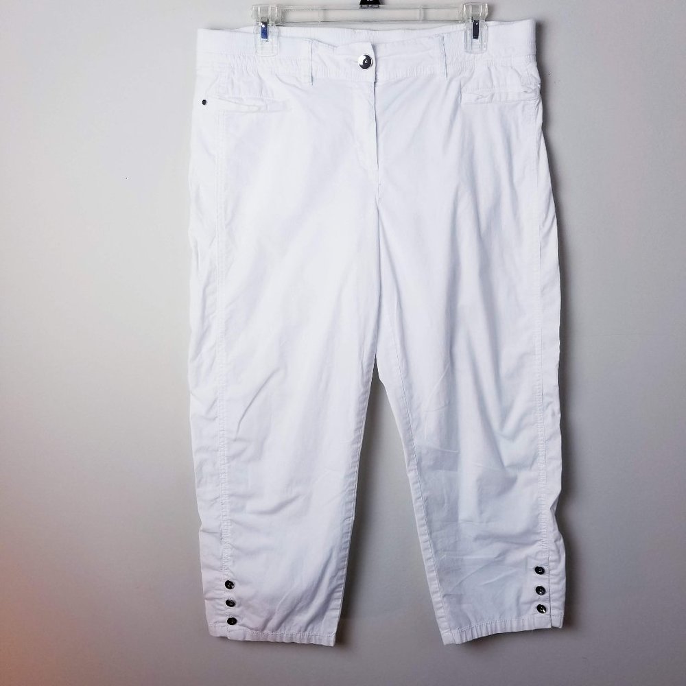 Chicos Cropped Button Cuffs Pants